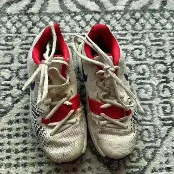 Nike shoes size 13C - Picture 2 of 4